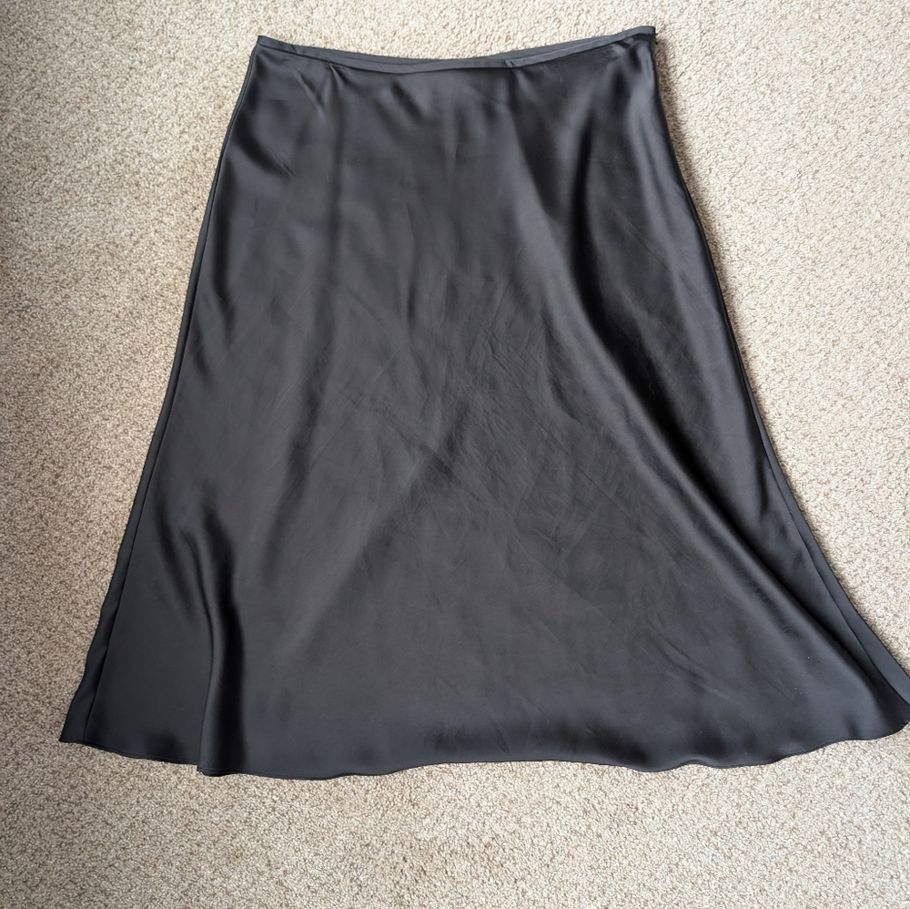 ANTONIO MELANI Sleek Charcoal Midi Skirt